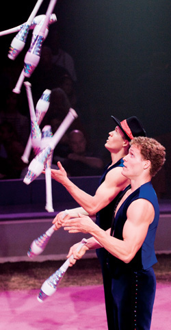 Jake LaSalle ’07 and Marty LaSalle ’07 say the seamless qualities in their performances come somewhat from being twins but also from “just practicing a lot.” PHOTO: Maike Schulz/Big Apple Circus